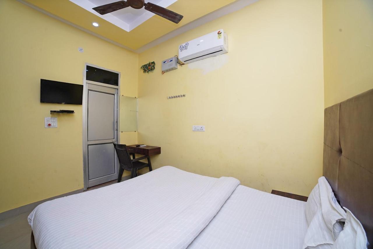 Hotel O Rama Palace Moradabad Exteriör bild